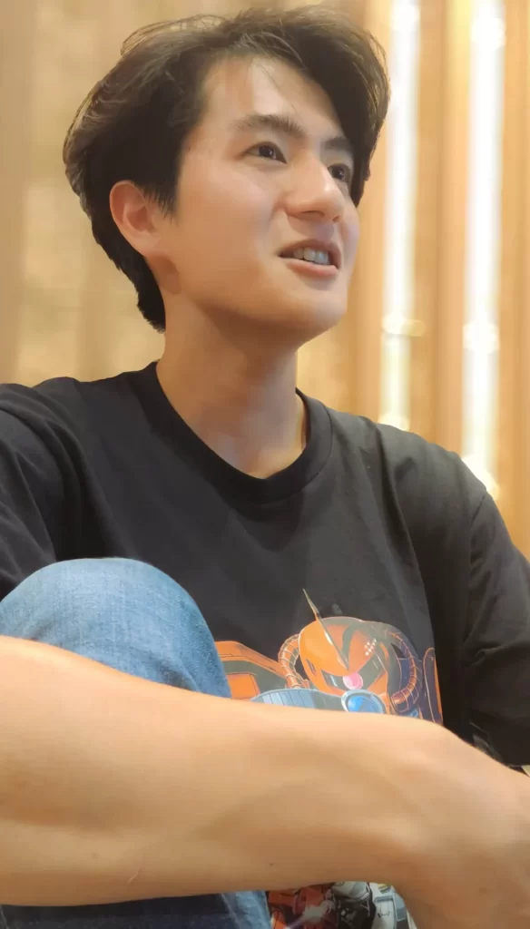 アシスタントドローンオペレーター、カザワユウト